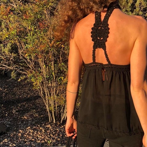 MAX AZRIA COLLECTION Silk Crotchet Halter Top - Picture 6 of 11